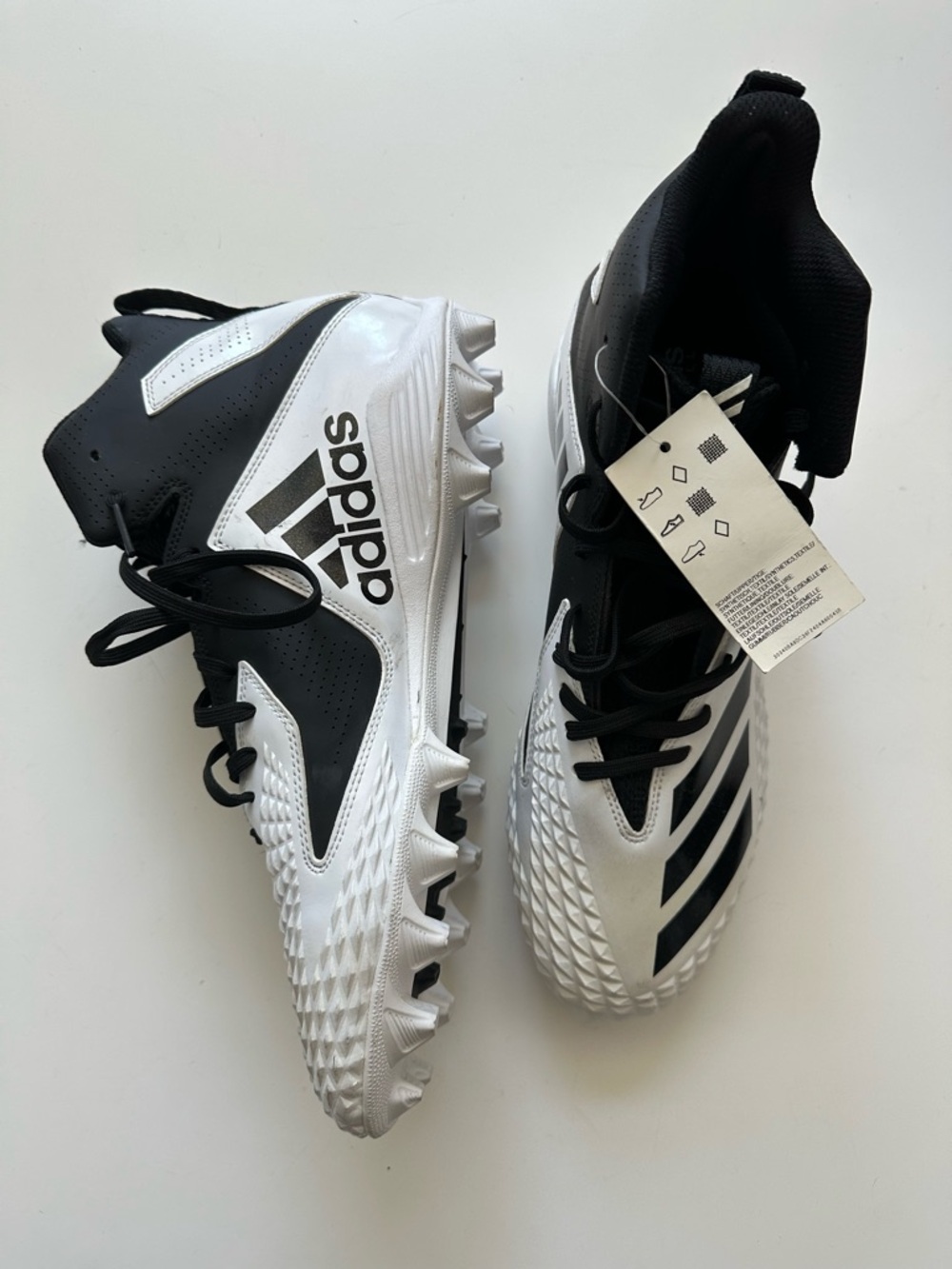 Freak Mid MD soccer cleats